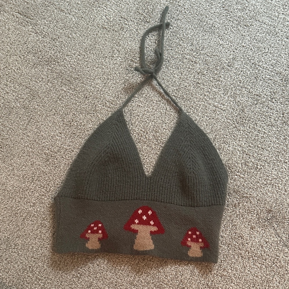 ROMWE Knit Halter Top with Mushroom Pattern - Gray and Red